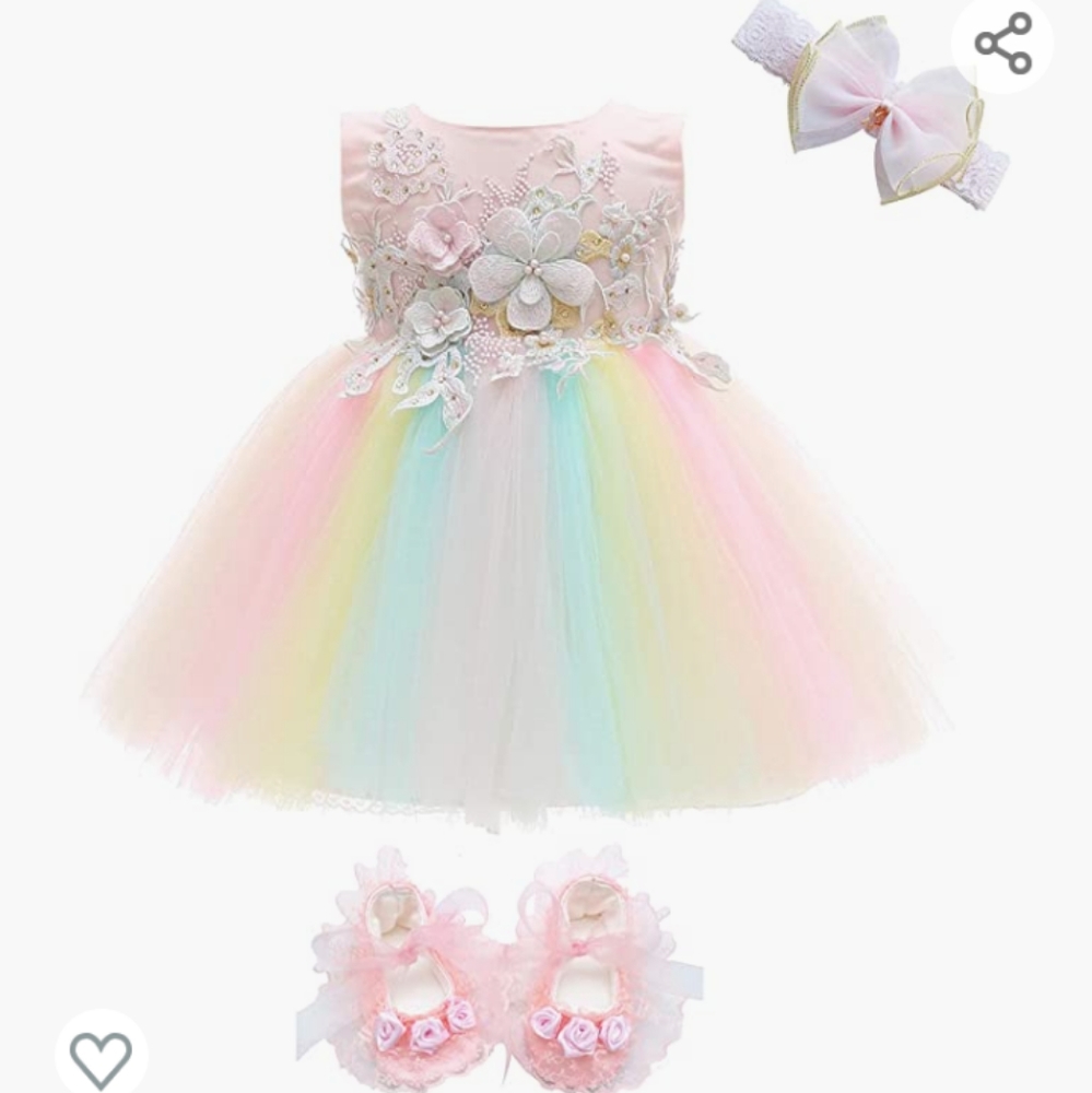 Beautiful dress with shoes and bow